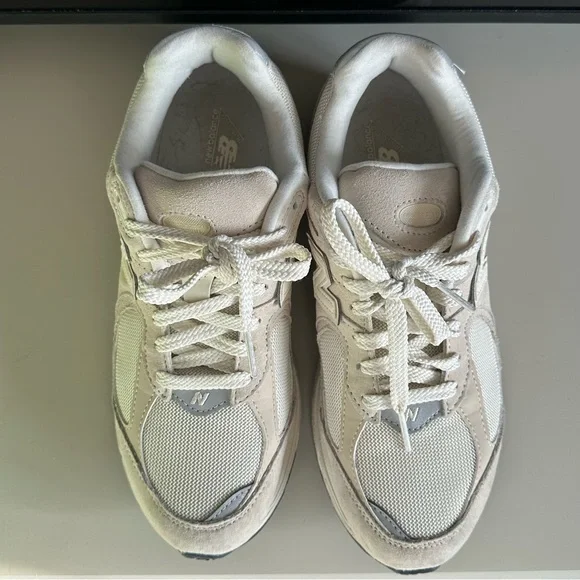 ✨ New Balance 2002R “Cream / Rain Cloud” – Women’s 8.5 / Men’s 7 - Picture 3 of 7